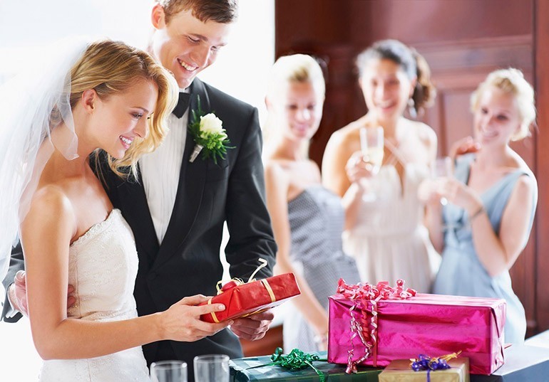 Quà cưới nên tặng gì? 20 ý tưởng tặng quà độc đáo và ý nghĩa -ảnh 24
