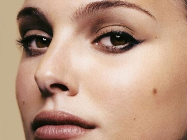 Là người phụ nữ biết đối nhân xử thế nếu có nốt ruồi ở má phải - hình 26