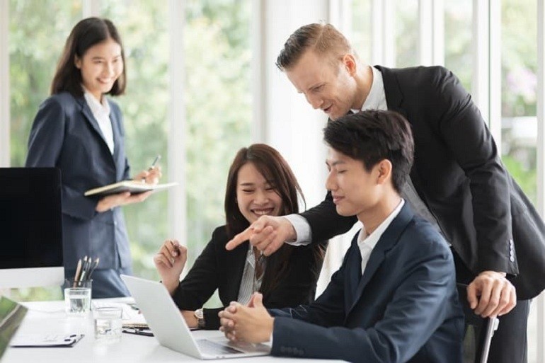 Người số 3 là người hài hước, thông minh, sắc sảo - Hình 4