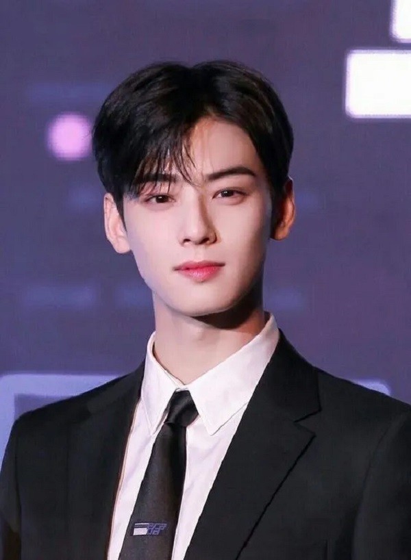 Phần mái này chính là vị cứu tinh của các anh chàng trán cao - Ảnh 20