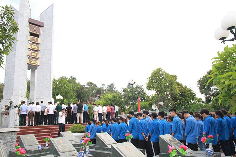 Ngày 30/4 1/5 là ngày gì Lịch sử ý nghĩa và lịch nghỉ - Ảnh 9